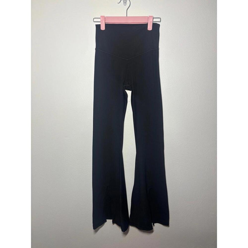 Offline By Aerie Real Me Flare Split Bottom Leggings Size Medium